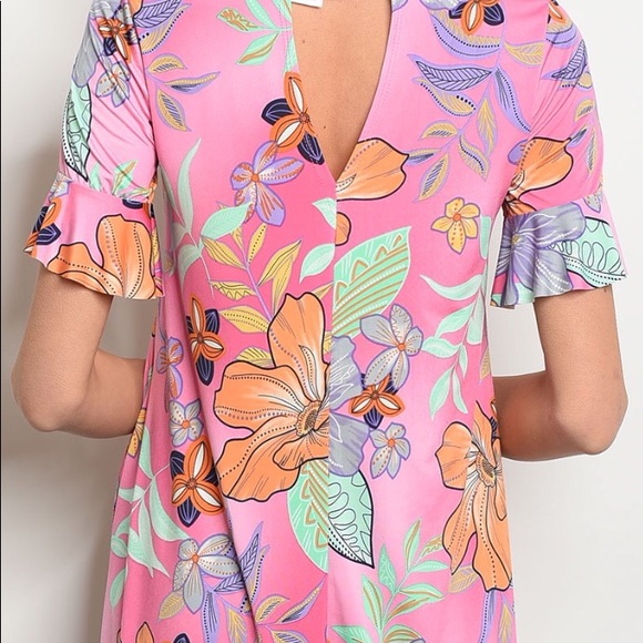 ❌DONATED❌Pink Floral Short Flutter Sleeve Round Neck Dress - Picture 3 of 9